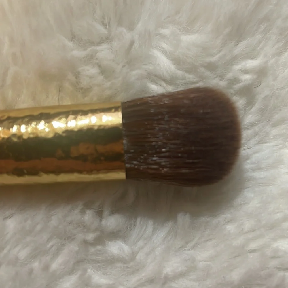 NWT Mr.Handyman MOTD‎ Makeup Brush